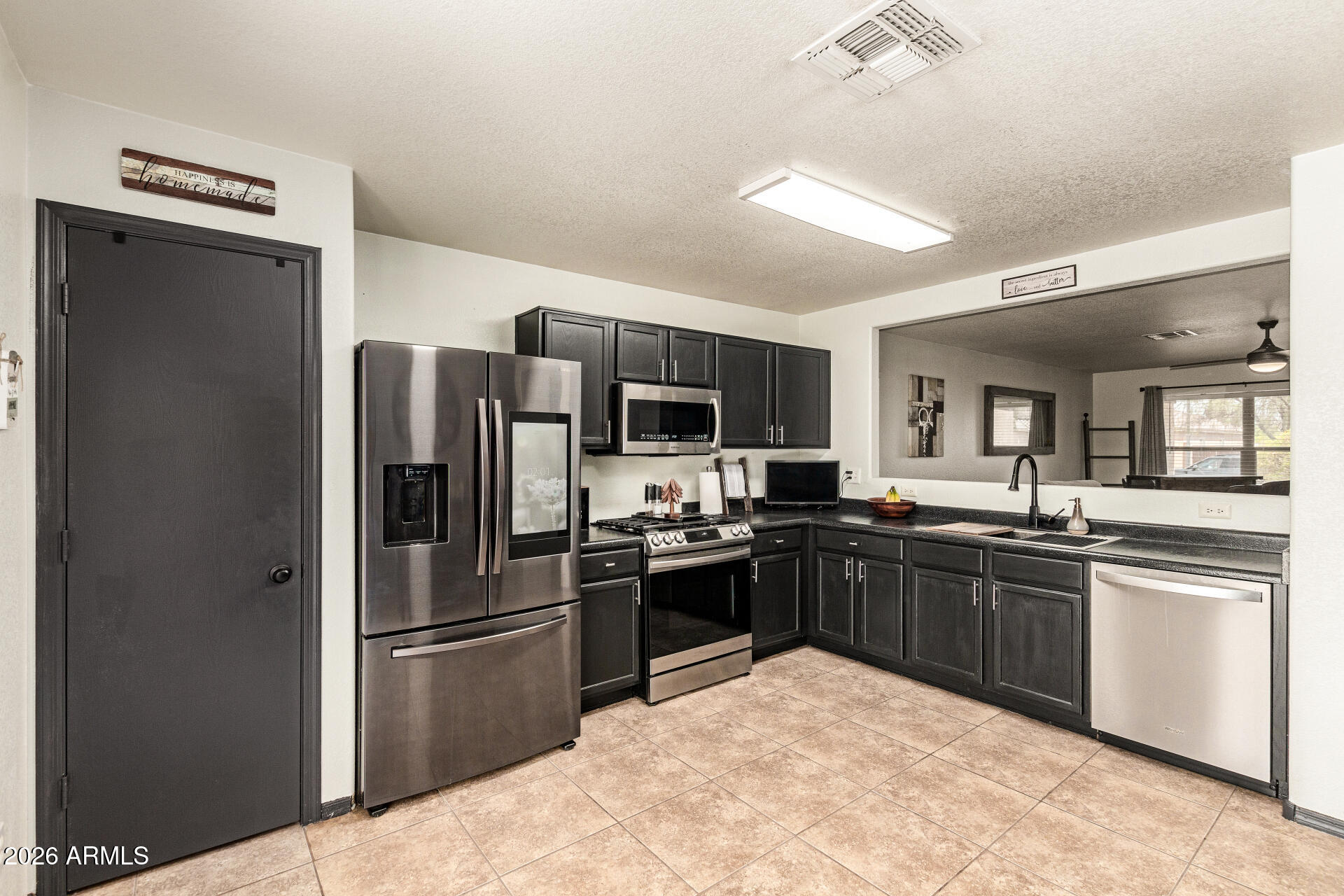 3032 West Red Fox Road Phoenix, AZ 85083 - Photo 10 of 34 11 - Red Fox