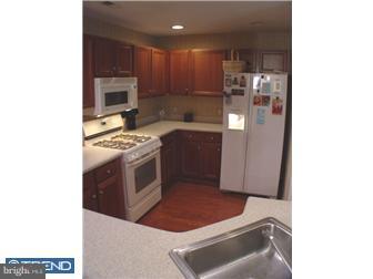 339 Nicholas Drive Delran, NJ 08075 - Photo 3 of 12 Kitchen