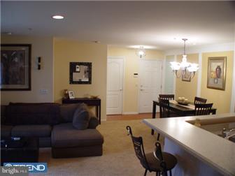 339 Nicholas Drive Delran, NJ 08075 - Photo 6 of 12 Living Room