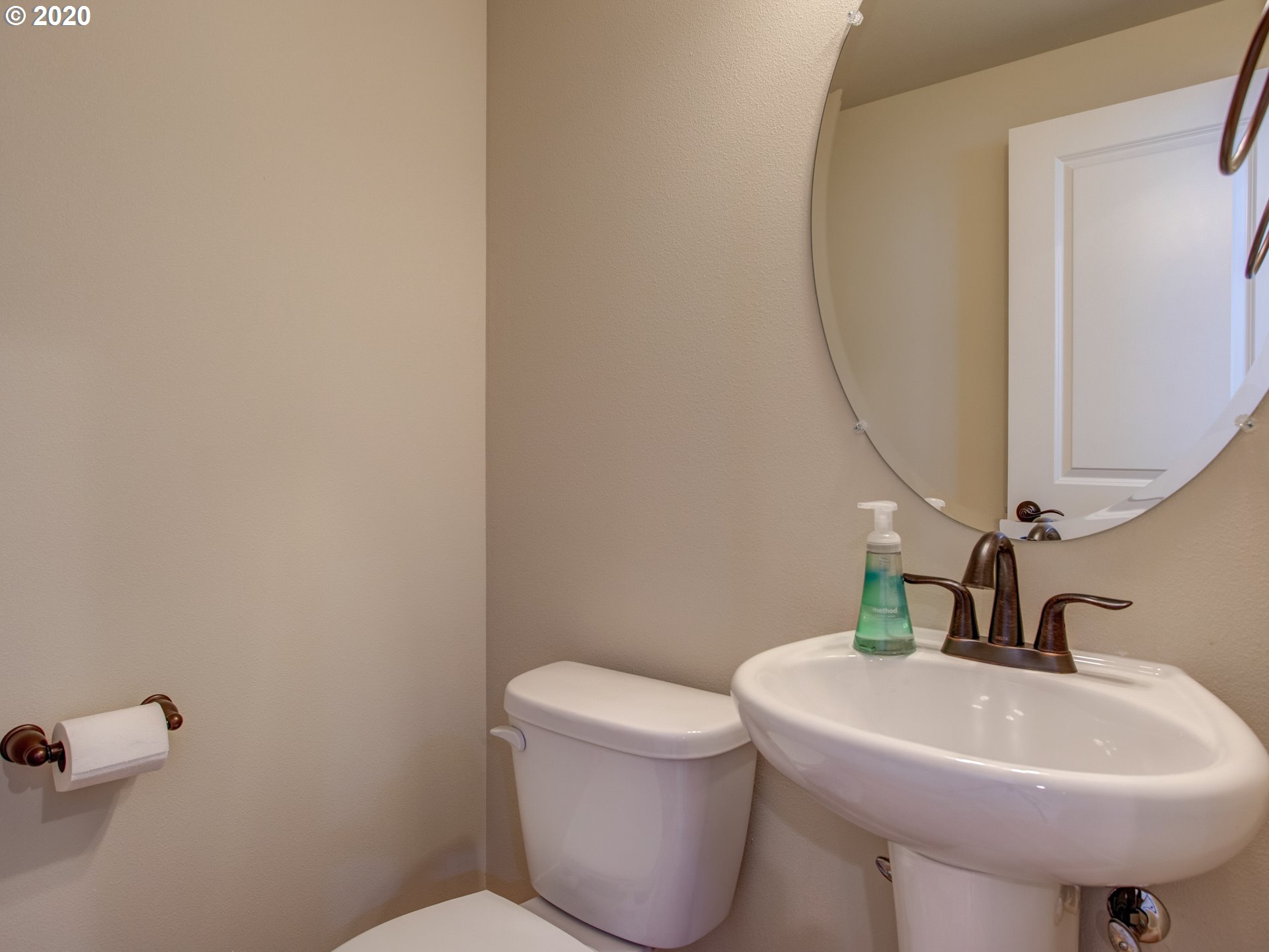 14966 Northwest Shackelford Road Portland, OR 97229 - Photo 14 of 32 Gallery Image 14