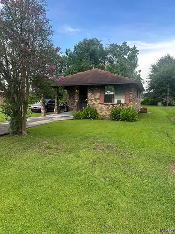 $110,000 | 8542 Bayou Run Drive, New Roads, LA 70760