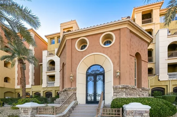 $575,000 | 15 Via Mantova, Unit 305, Henderson, NV 89011