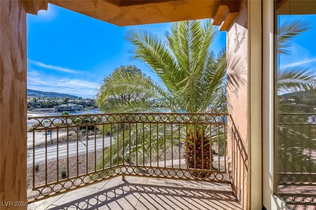 $598,800 | 15 Via Mantova, Unit 305, Henderson, NV 89011