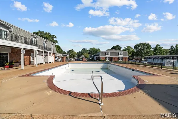 $79,900 | 1737 Herault Place, Unit H, St. Louis, MO 63125