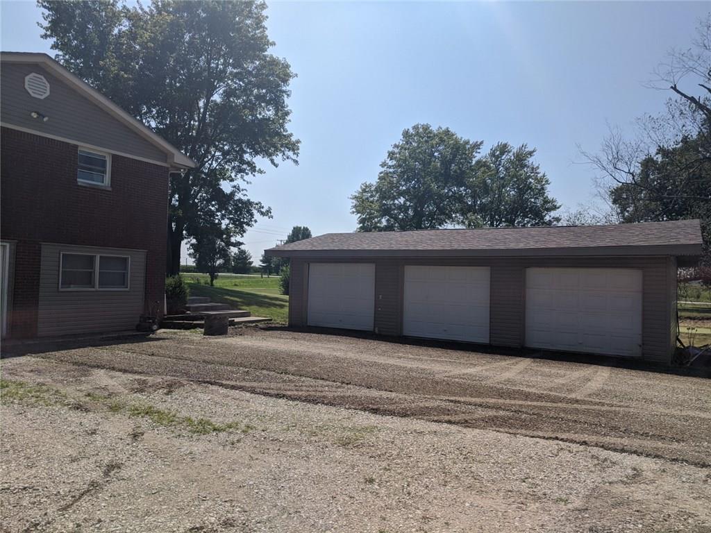 4239 South 200th Road East Franklin, IN 46131 - Photo 4 of 12 Gallery Image 4