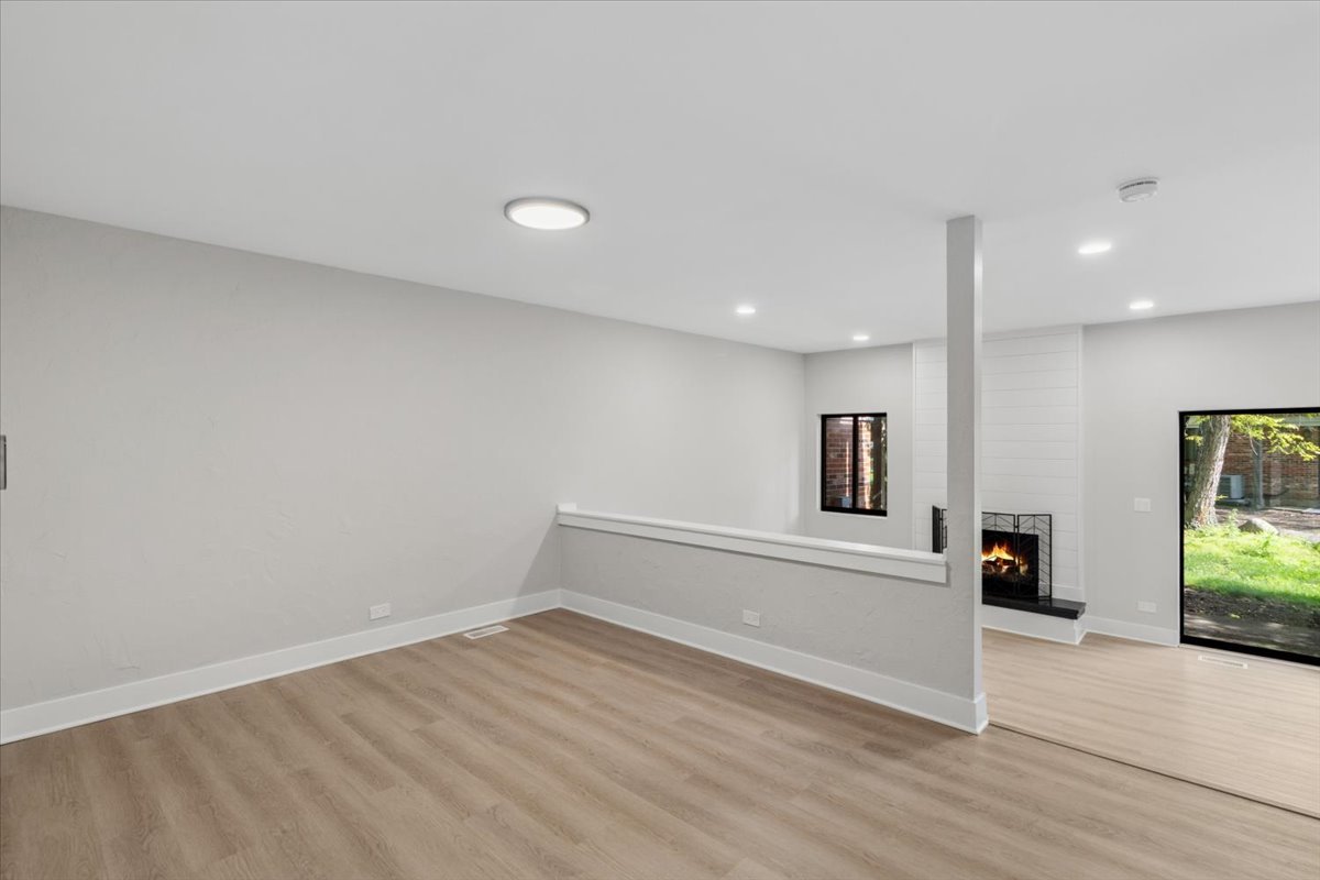 3082 Antelope Springs Road Northbrook, IL 60062 - Photo 9 of 28