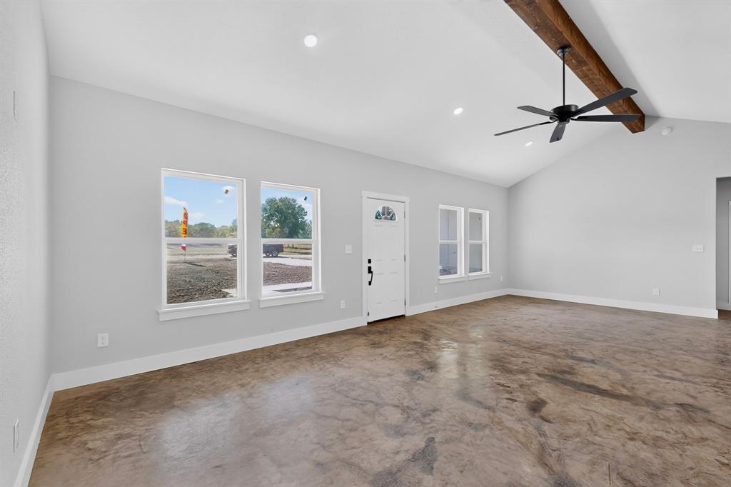2 Loving Road Mineral Wells, TX 76067 - Photo 9 of 40