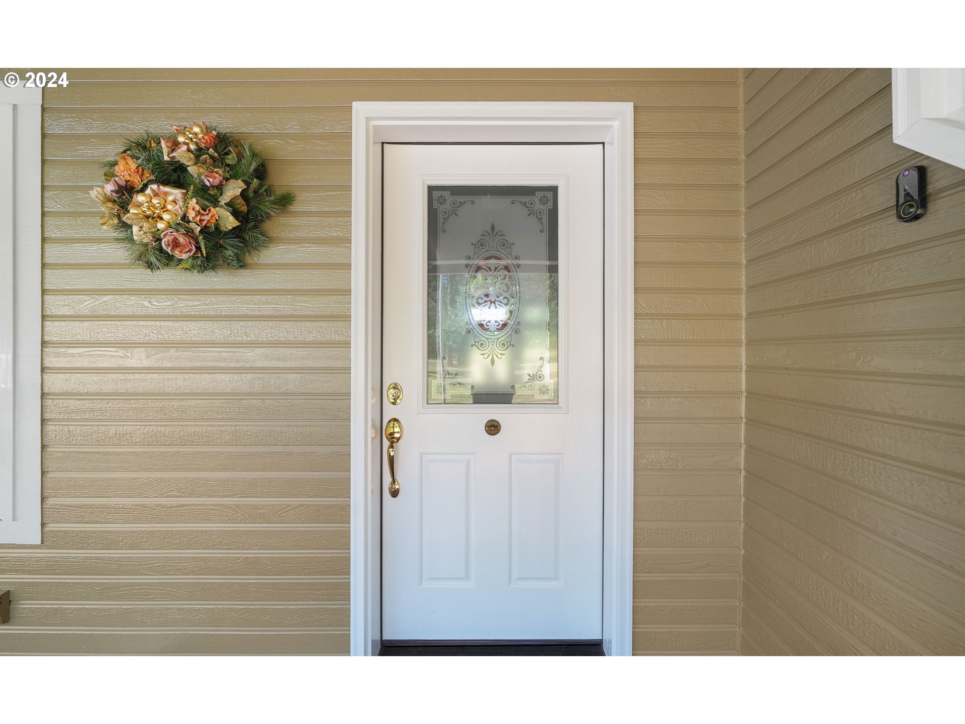 33482 Molitor Ranch Road Cottage Grove, OR 97424 - Photo 12 of 48 a view of a entryway