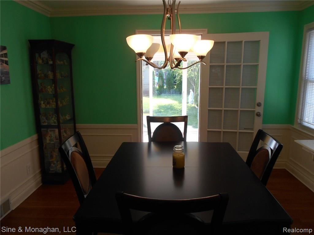 223 McMillan Road Grosse Pointe Farms, MI 48236 - Photo 8 of 39