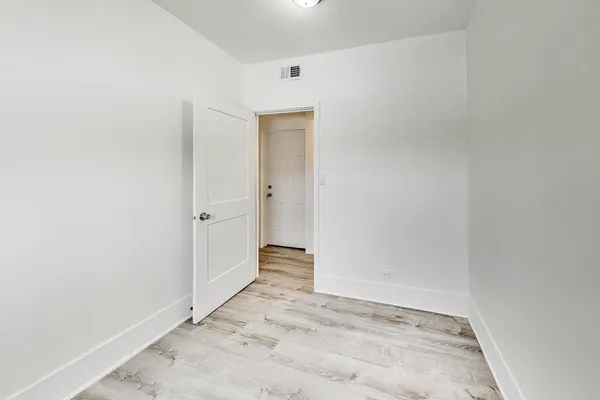 $1,900 | 1812 South Millard Avenue, Unit 3, Chicago, IL 60623