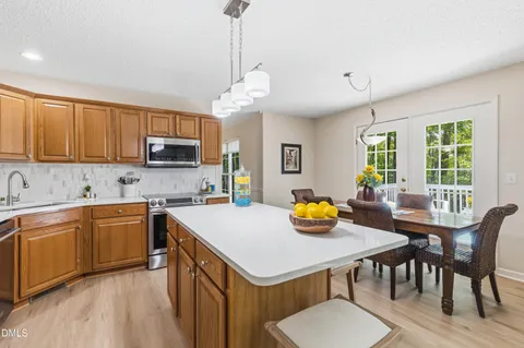 $539,000 | 1211 Waterford Green Drive, Apex, NC 27502