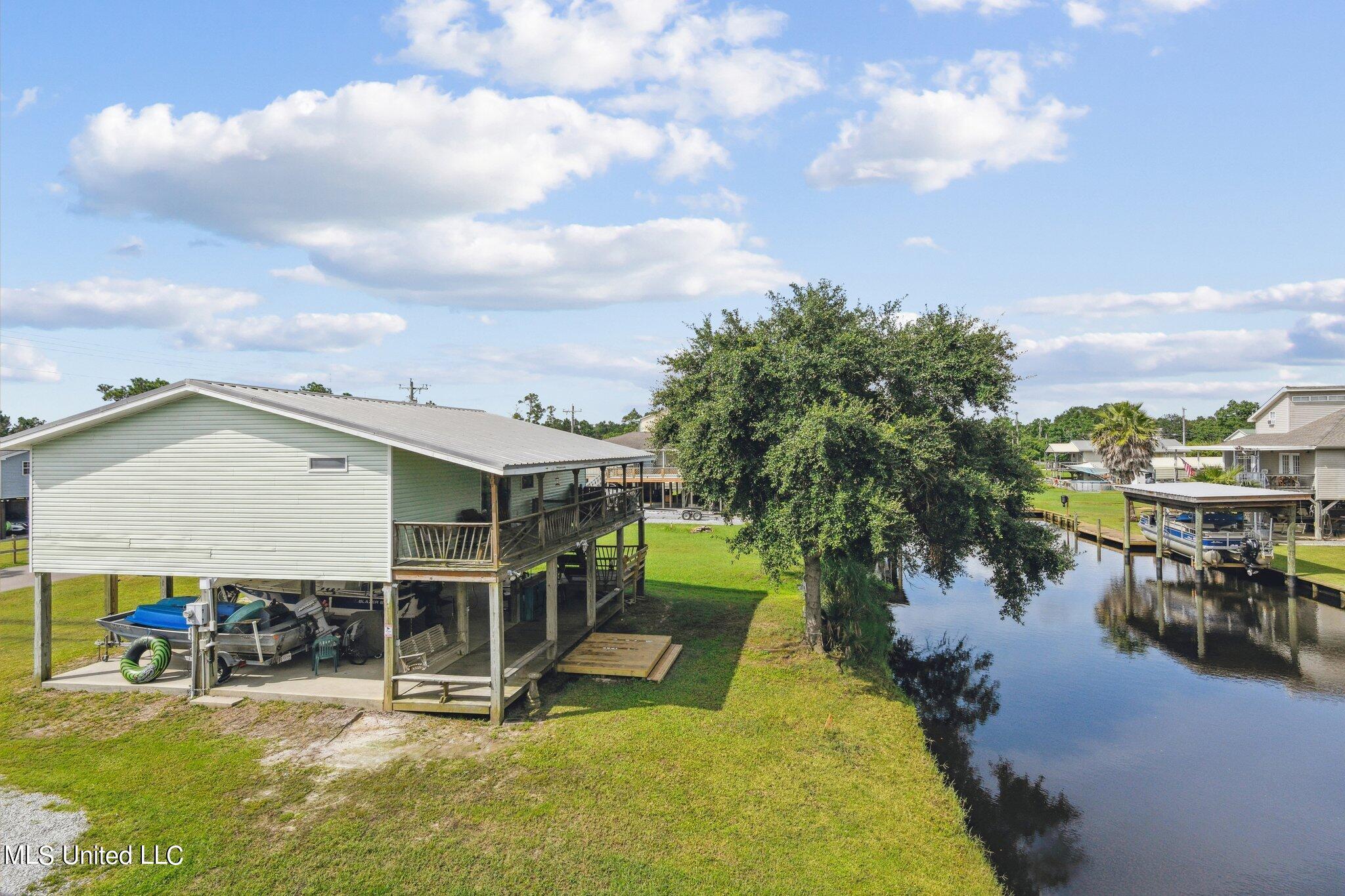 10167 Lagan Street Bay St. Louis, MS 39520 - Photo 2 of 15 014