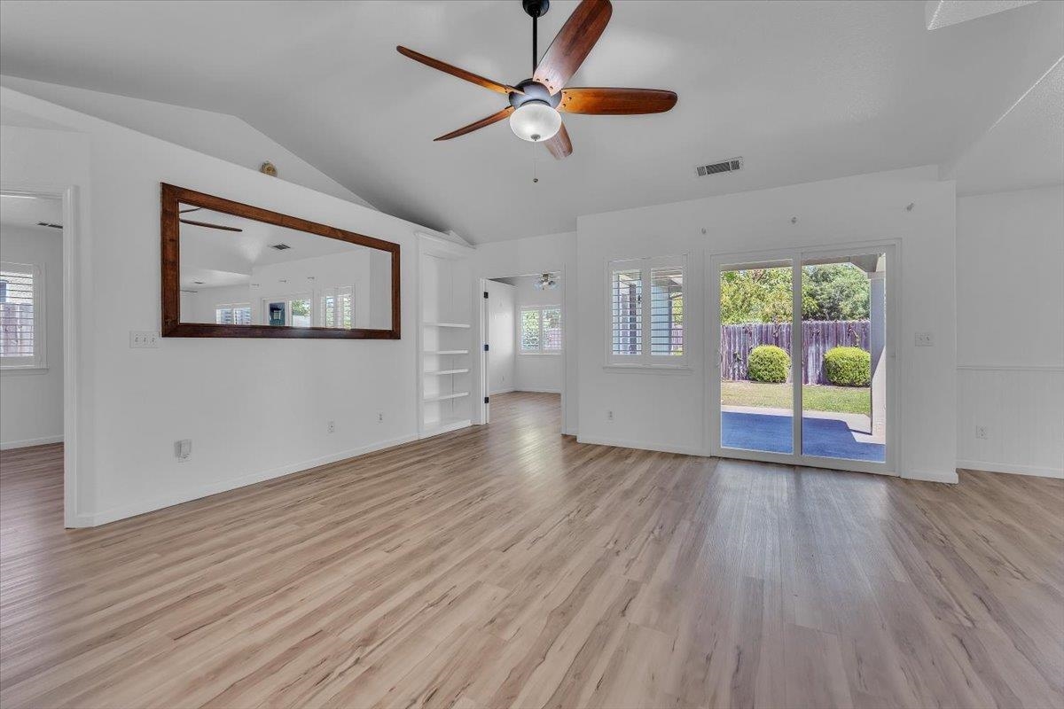295 Pinon Way Red Bluff, CA 96080 - Photo 4 of 30