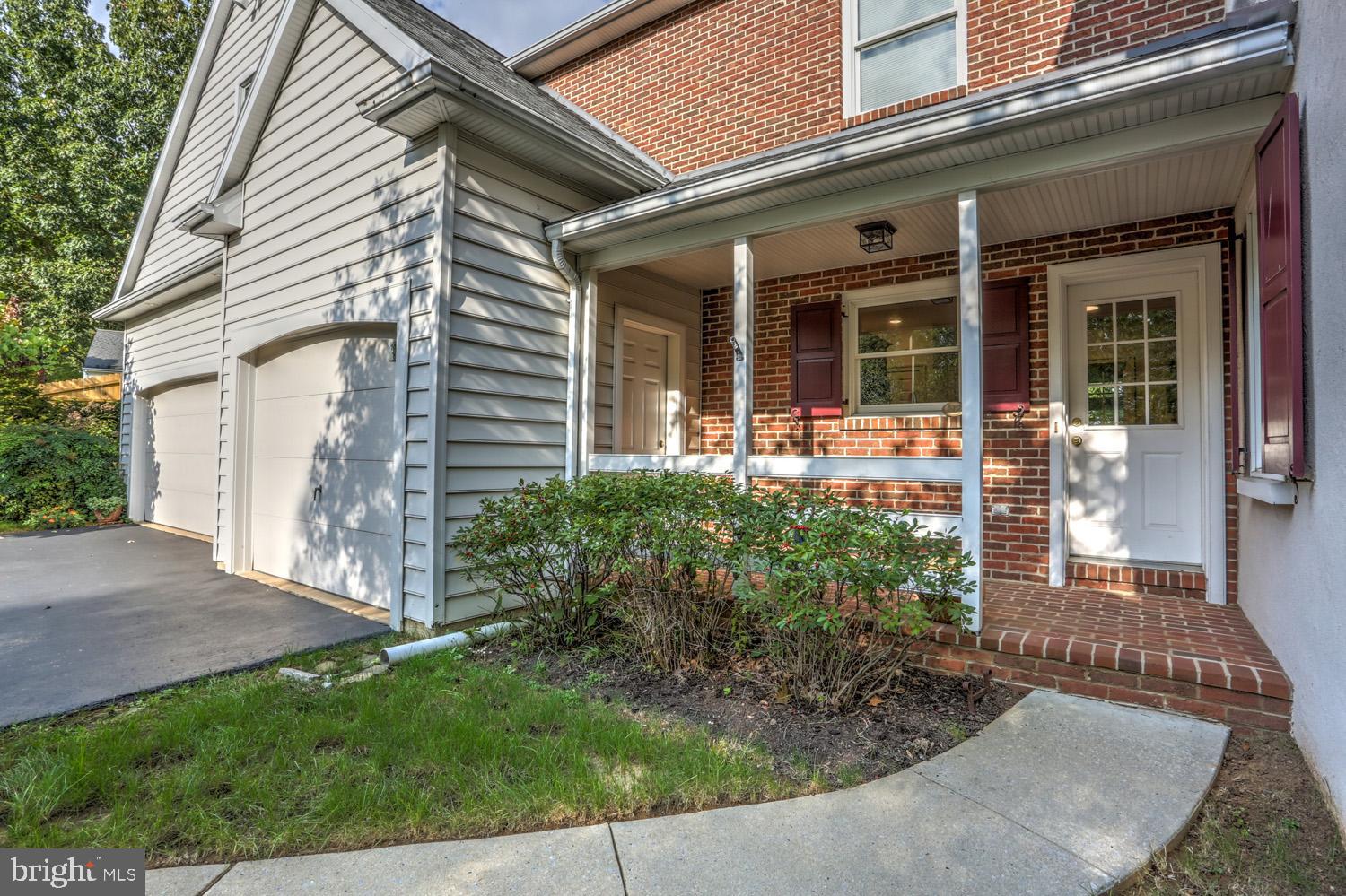517 Laurel Avenue Lititz, PA 17543 - Photo 2 of 70 Welcoming side porch