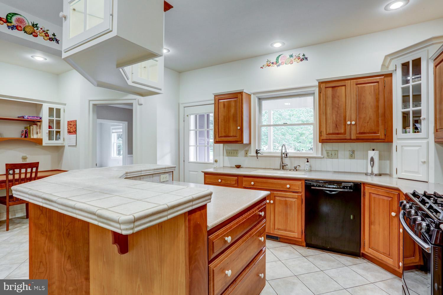 517 Laurel Avenue Lititz, PA 17543 - Photo 13 of 70 Gallery Image 13