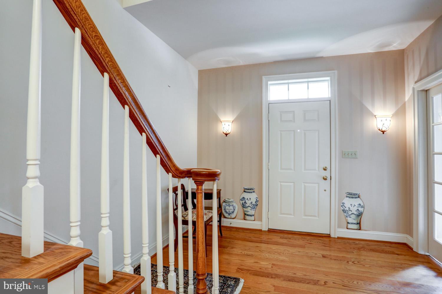 517 Laurel Avenue Lititz, PA 17543 - Photo 15 of 70 Huge Foyer
