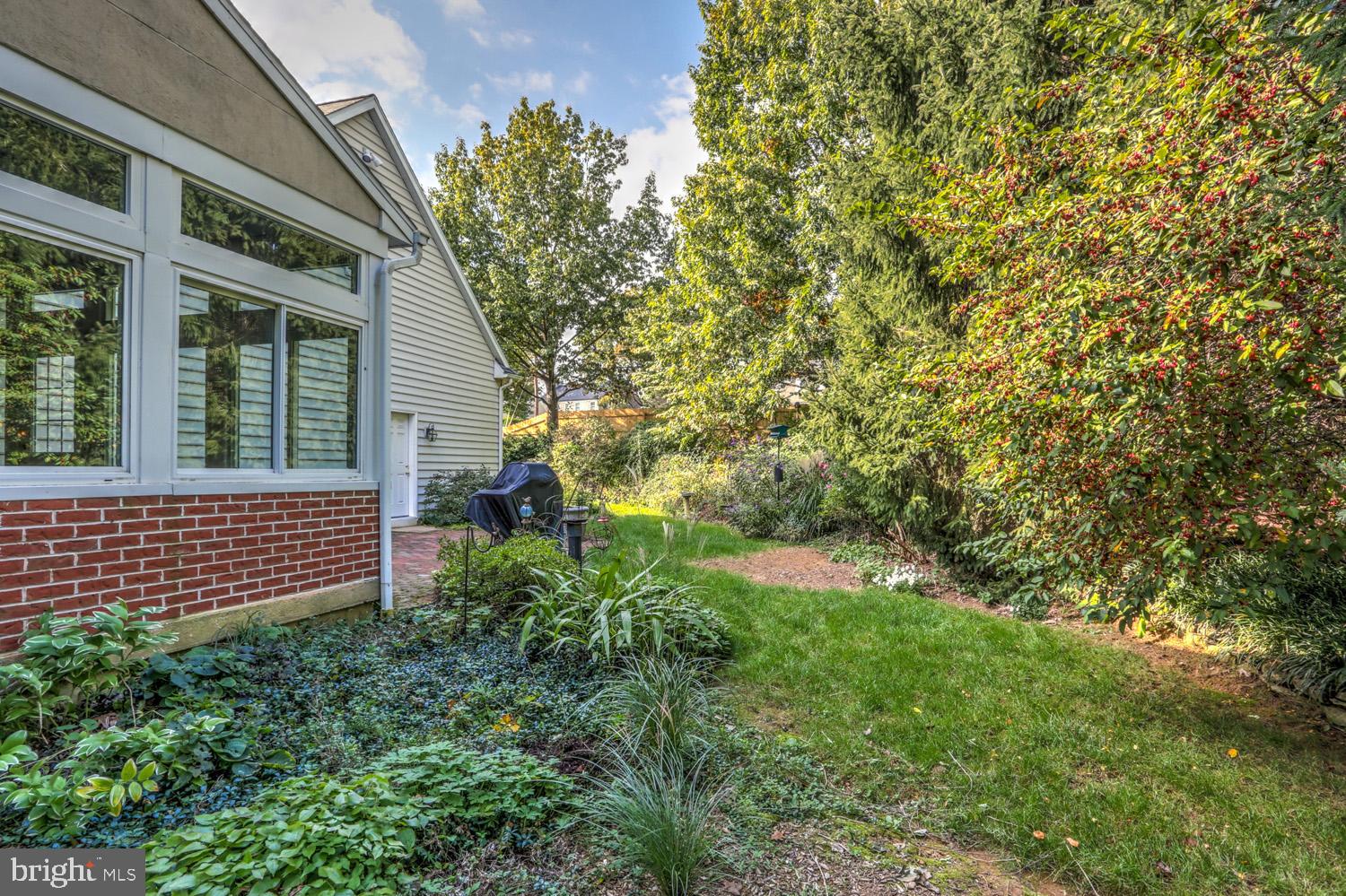 517 Laurel Avenue Lititz, PA 17543 - Photo 60 of 70 Mature landscaping