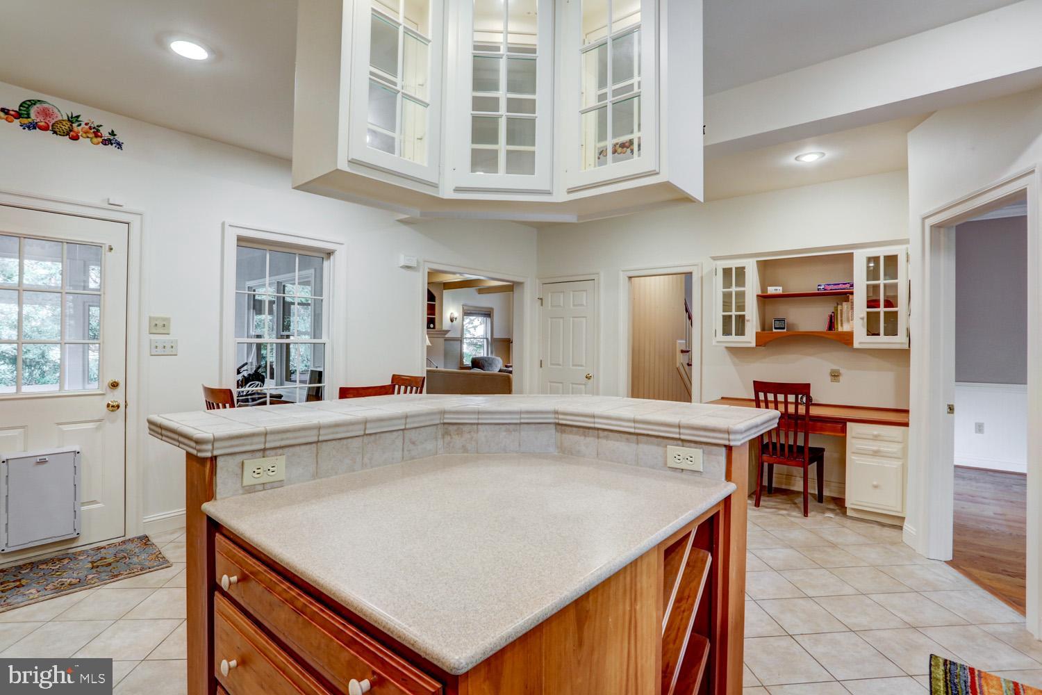 517 Laurel Avenue Lititz, PA 17543 - Photo 8 of 70 Gallery Image 8