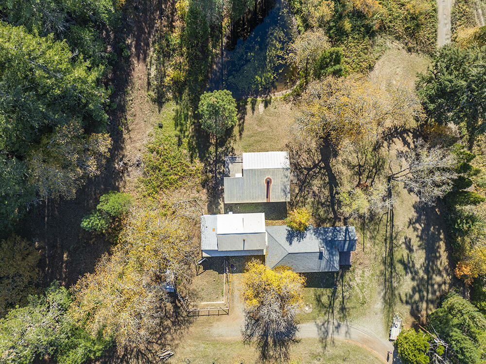 1263 Waldo Road Cave Junction, OR 97523 - Photo 43 of 82 24