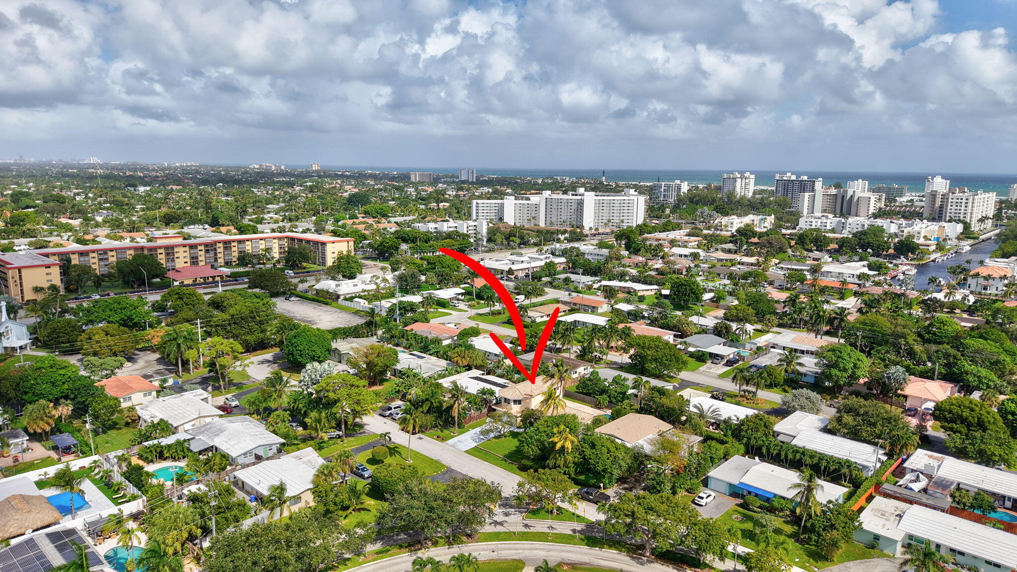 1300 Northeast 26th Avenue Pompano Beach, FL 33062 - Photo 16 of 68 an aerial view of multiple house with yard