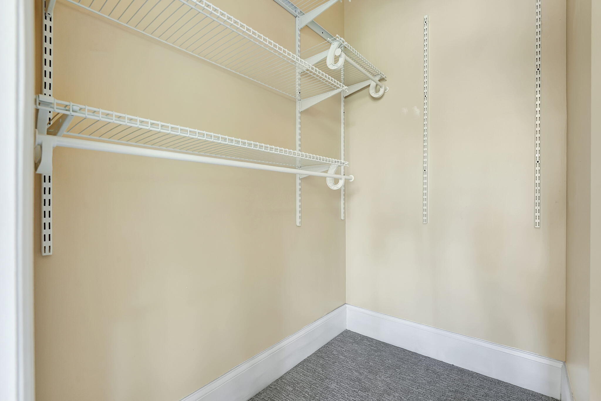 1300 Northeast 26th Avenue Pompano Beach, FL 33062 - Photo 23 of 68 a view of small space