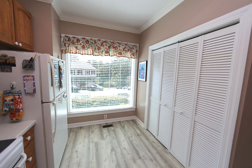6121 Highcastle Court Raleigh, NC 27613 - Photo 4 of 19 Kitchen