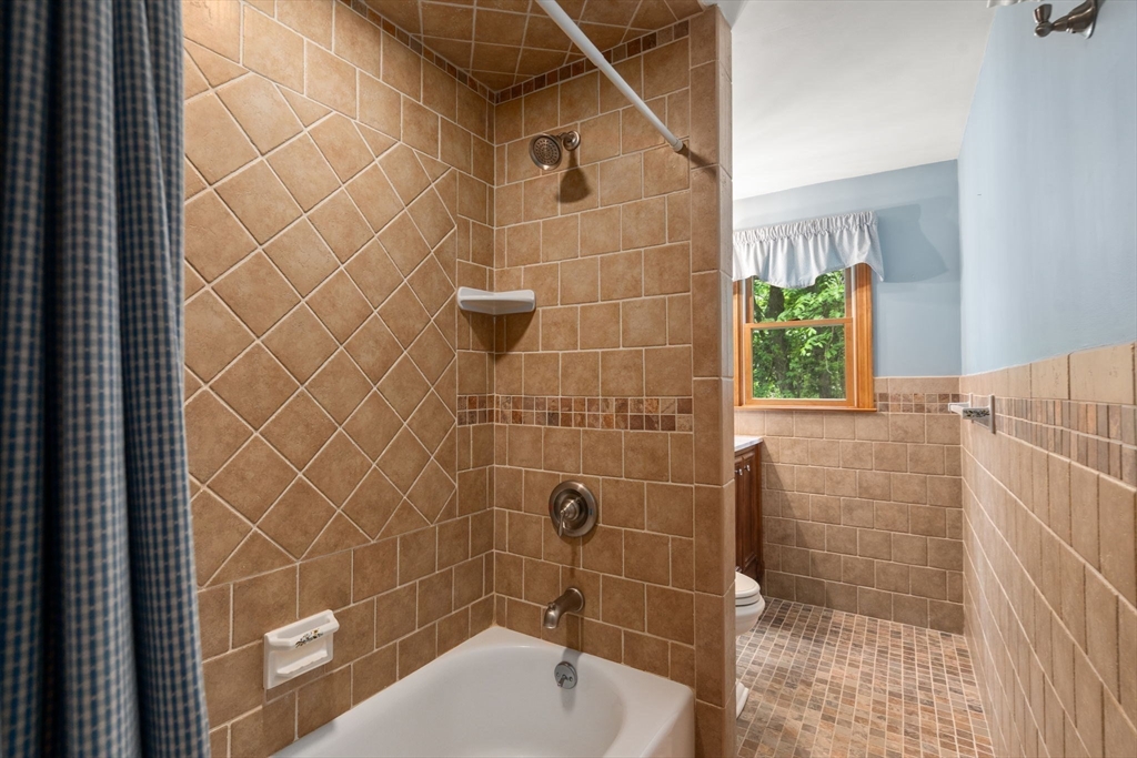 18 Ivy Road Littleton, MA 01460 - Photo 28 of 32