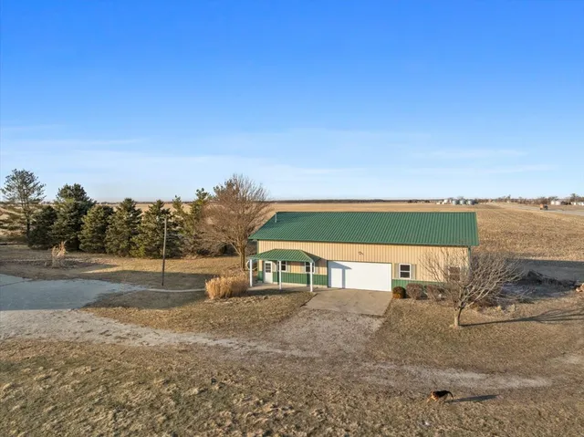 $375,000 | 26947 East 1200 N Road, Forrest, IL 61741