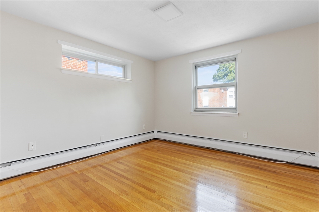 15 Commonwealth Court, Unit 14 Boston, MA 02135 - Photo 11 of 20