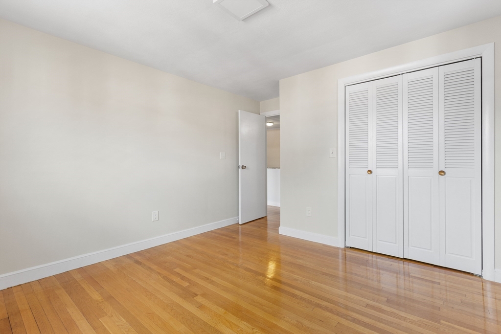 15 Commonwealth Court, Unit 14 Boston, MA 02135 - Photo 13 of 20