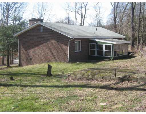 259 West Newton Road Elizabeth, PA 15037 - Photo 15 of 17 Exterior Back.