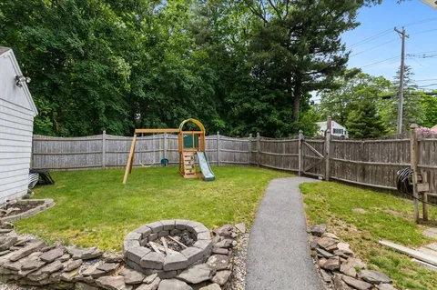 $619,000 | 447 Shawsheen Street, Tewksbury, MA 01876