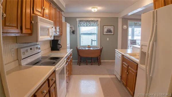 $659,900 | 174 Chipmunk Drive, Edwards, MO 65326