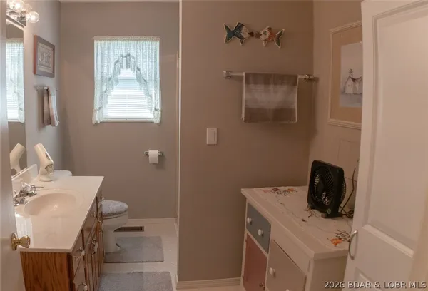 $659,900 | 174 Chipmunk Drive, Edwards, MO 65326