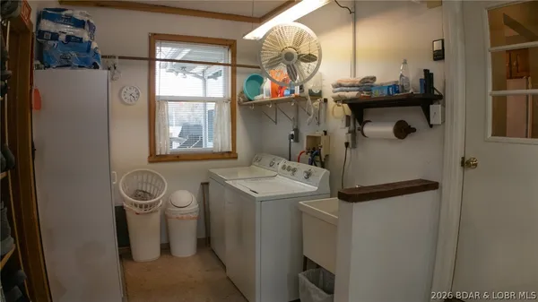 $659,900 | 174 Chipmunk Drive, Edwards, MO 65326