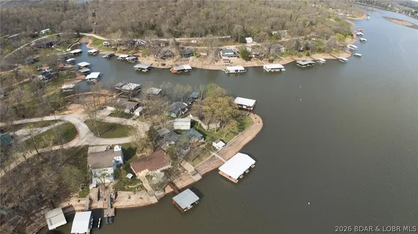 $659,900 | 174 Chipmunk Drive, Edwards, MO 65326