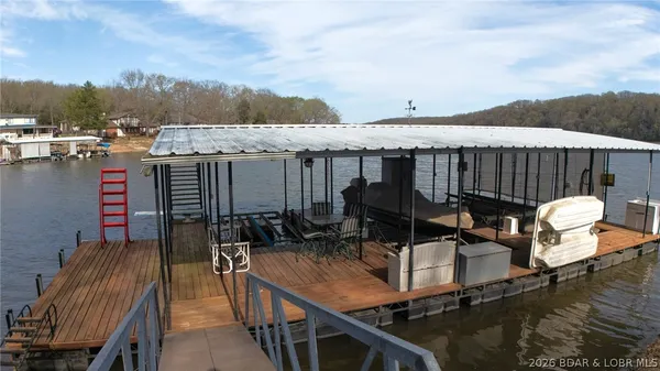 $659,900 | 174 Chipmunk Drive, Edwards, MO 65326