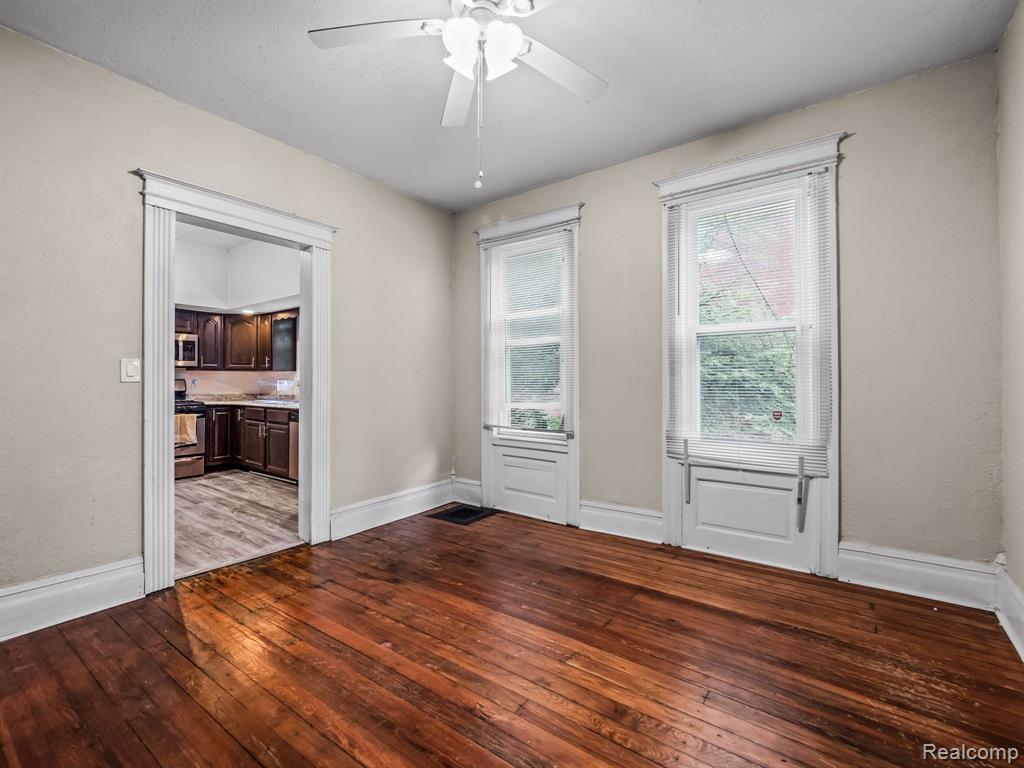1789 Field Street Detroit, MI 48214 - Photo 40 of 49