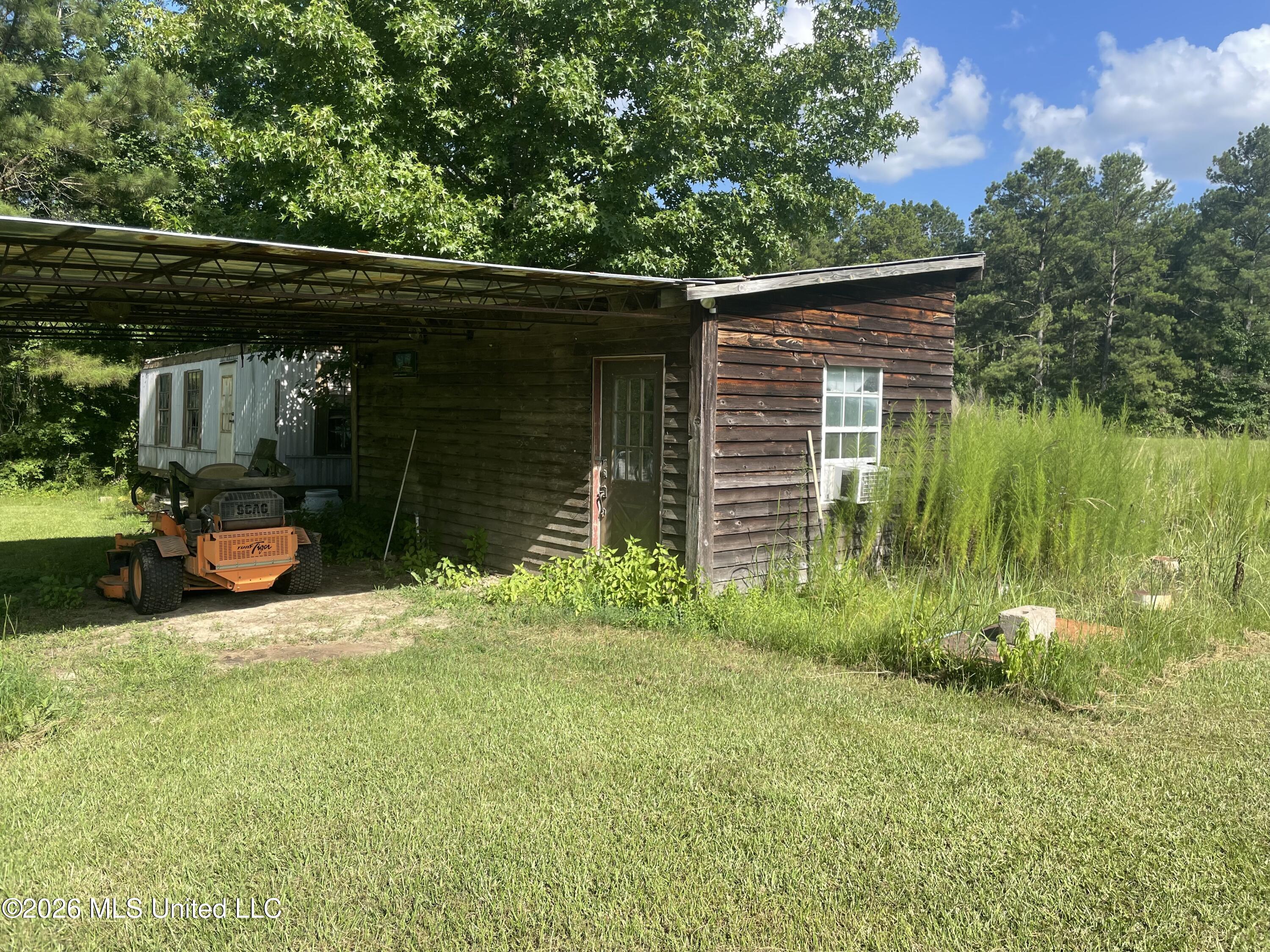 444 Jims Road Lena, MS 39094 - Photo 4 of 31 IMG_1544 (1)