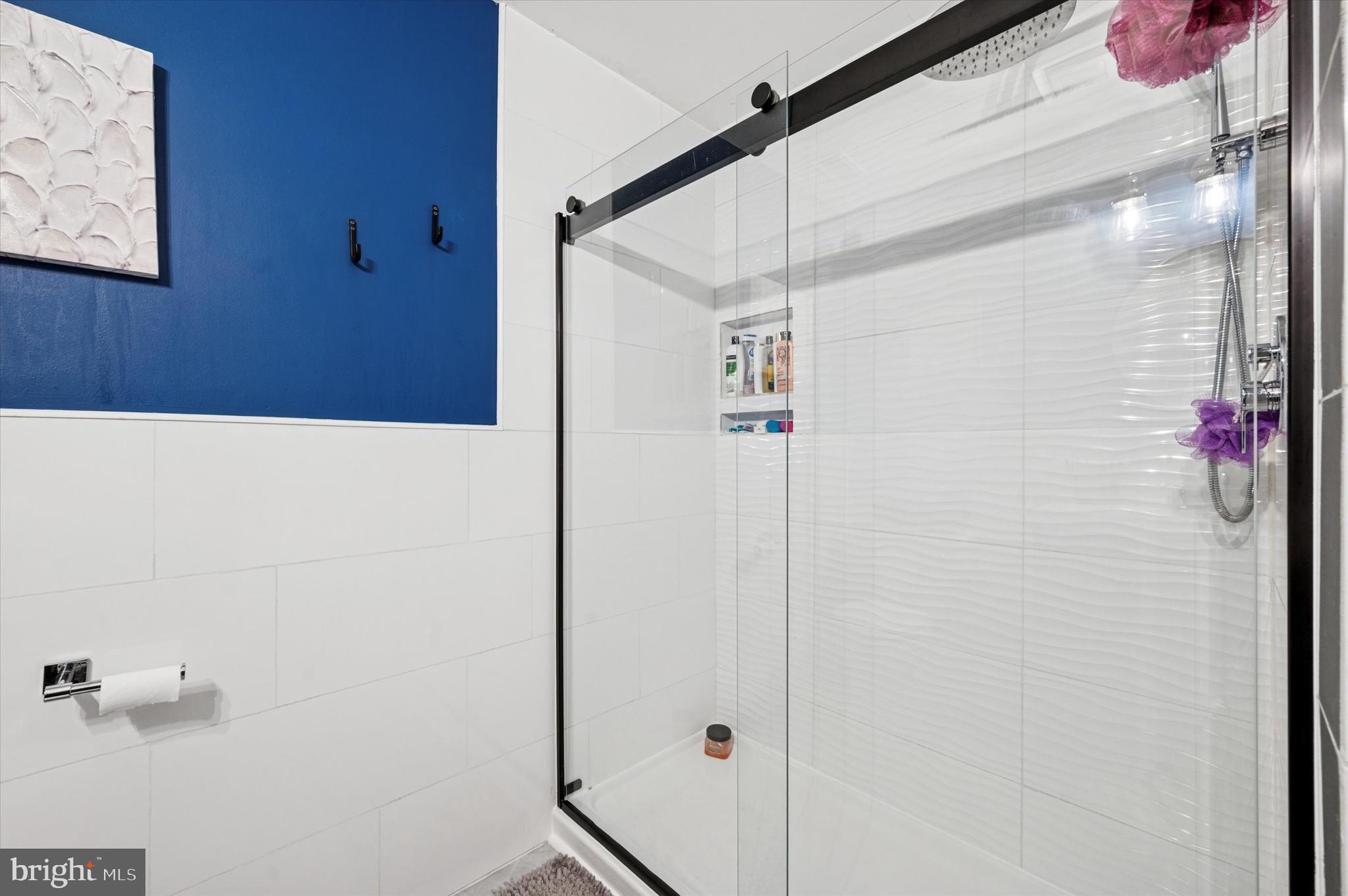 41 Alexander Avenue Merchantville, NJ 08109 - Photo 17 of 26 Master Bathroom