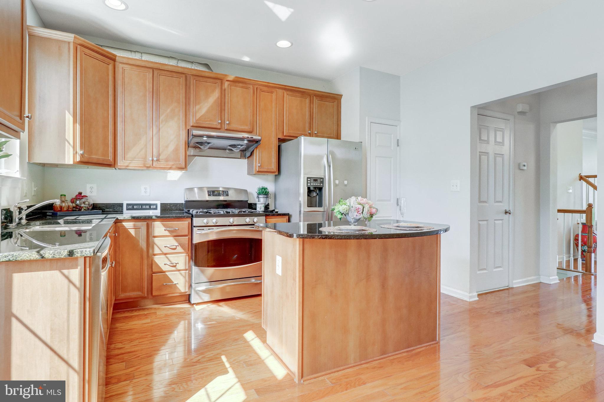 25103 Gunnery Square Chantilly, VA 20152 - Photo 16 of 54