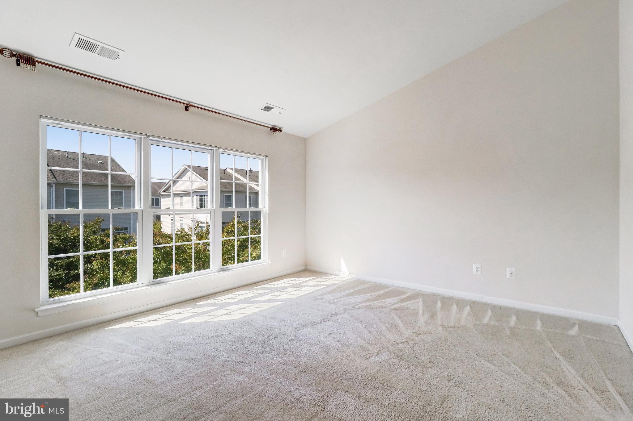 25103 Gunnery Square Chantilly, VA 20152 - Photo 20 of 54