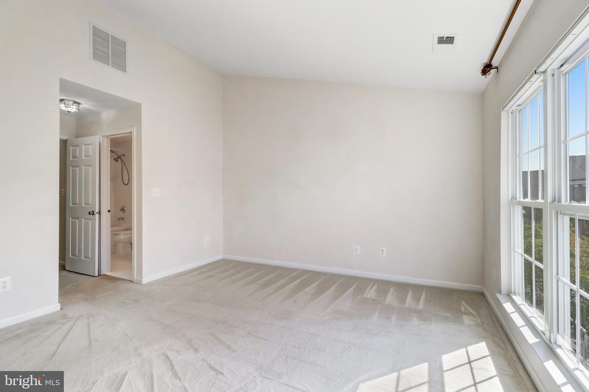 25103 Gunnery Square Chantilly, VA 20152 - Photo 23 of 54