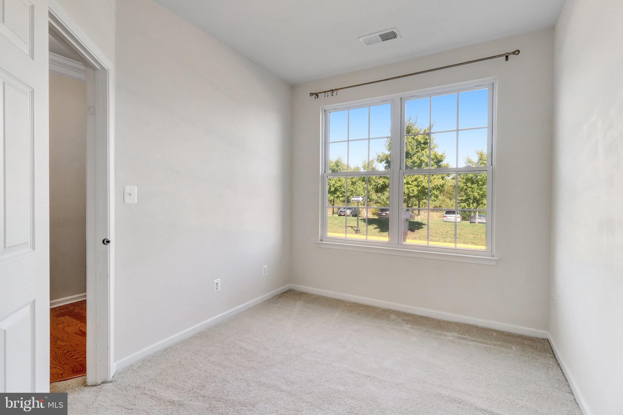 25103 Gunnery Square Chantilly, VA 20152 - Photo 45 of 54