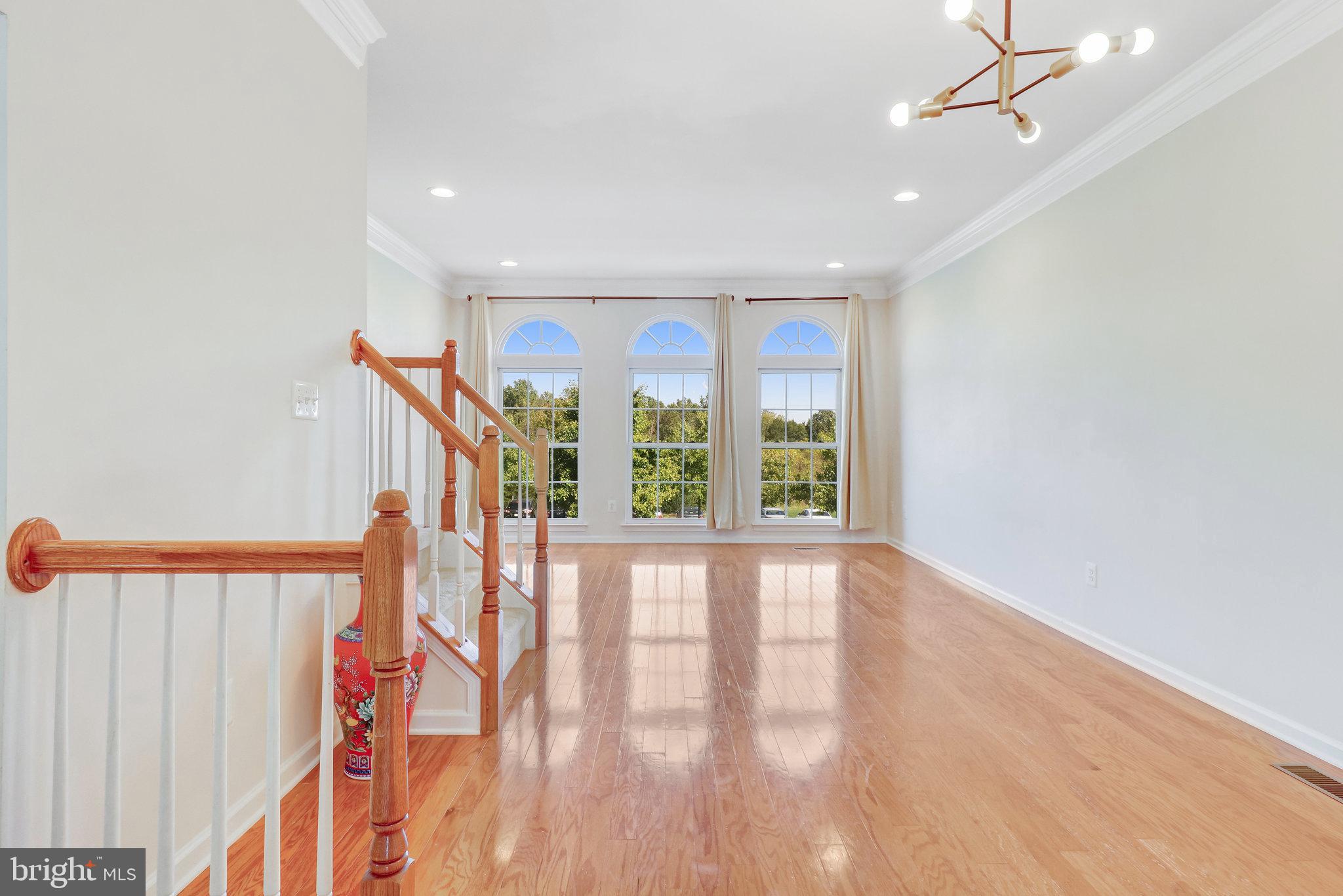 25103 Gunnery Square Chantilly, VA 20152 - Photo 6 of 54