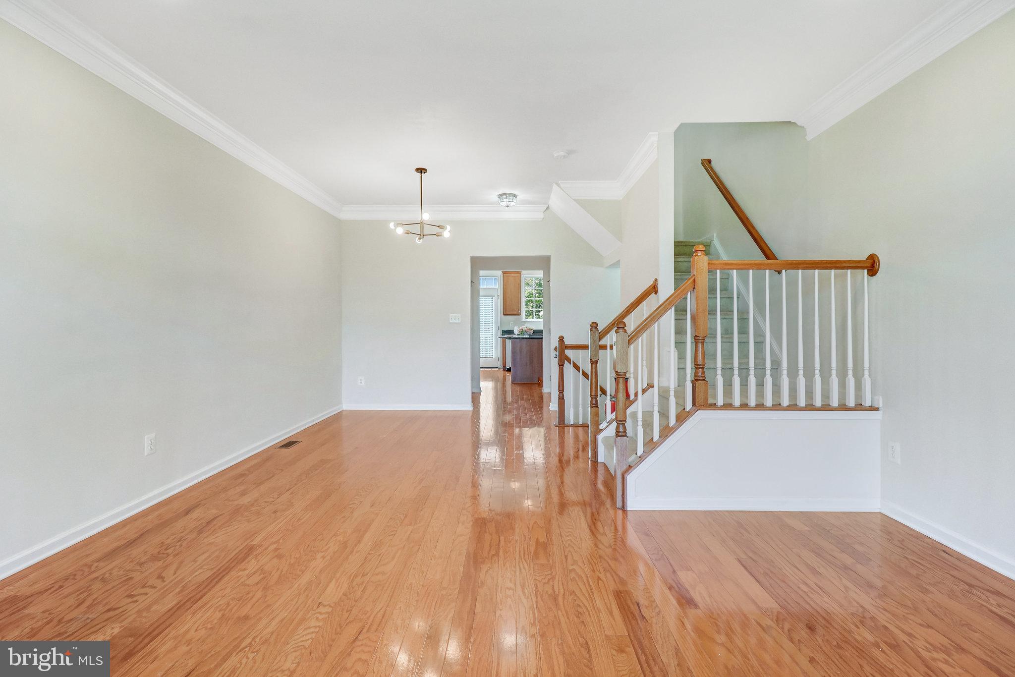 25103 Gunnery Square Chantilly, VA 20152 - Photo 10 of 54