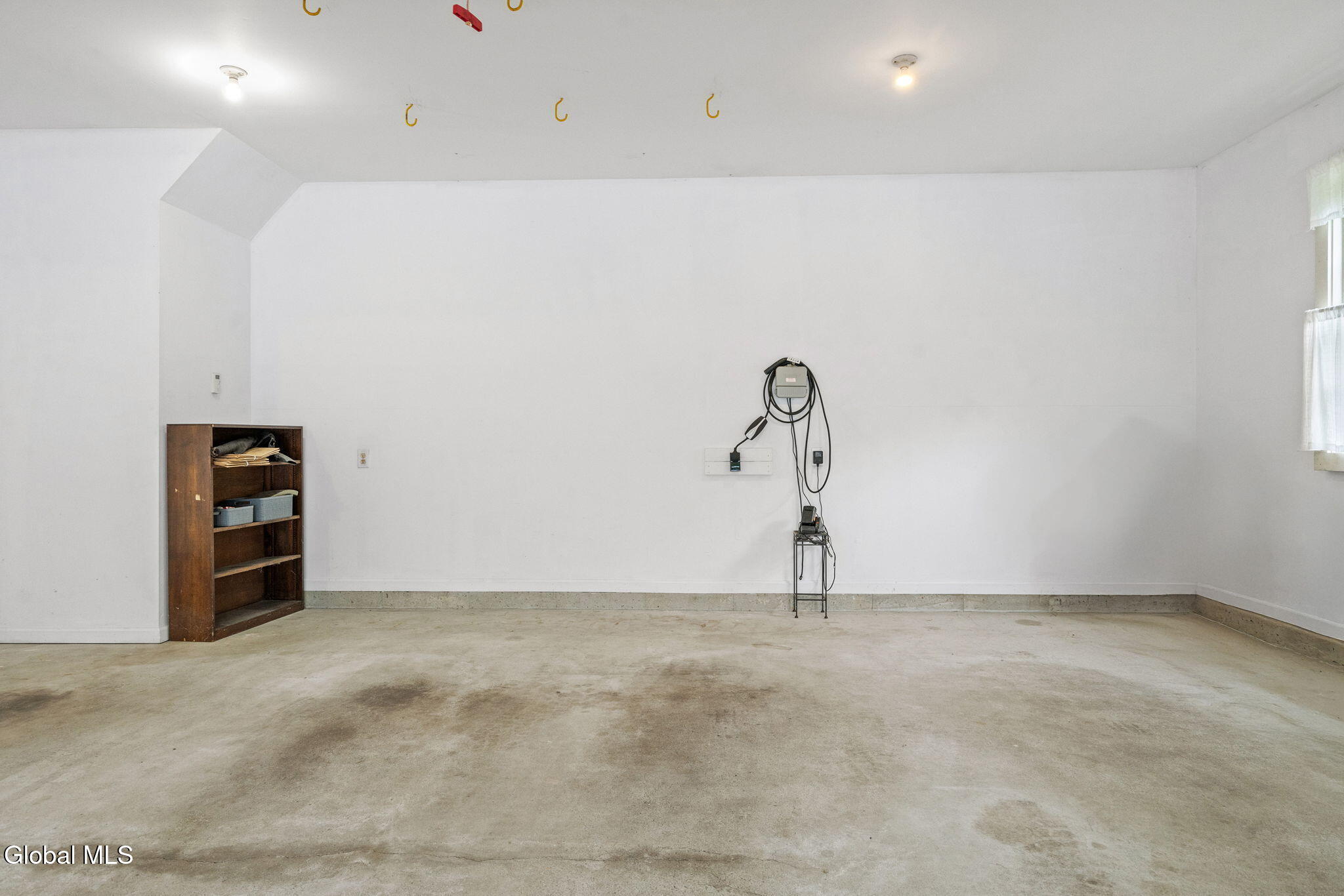 3480 East Lydius Street Schenectady, NY 12303 - Photo 44 of 54 98-web-or-mls-3480-e-lydius-st