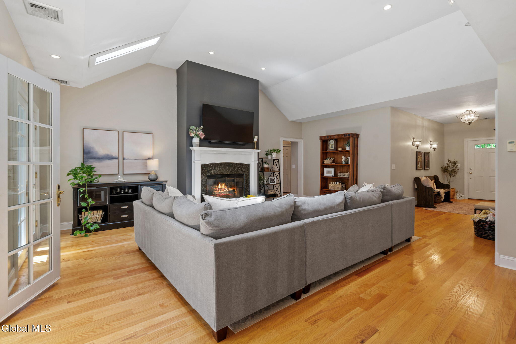 3480 East Lydius Street Schenectady, NY 12303 - Photo 8 of 54 27-web-or-mls-3480-e-lydius-st