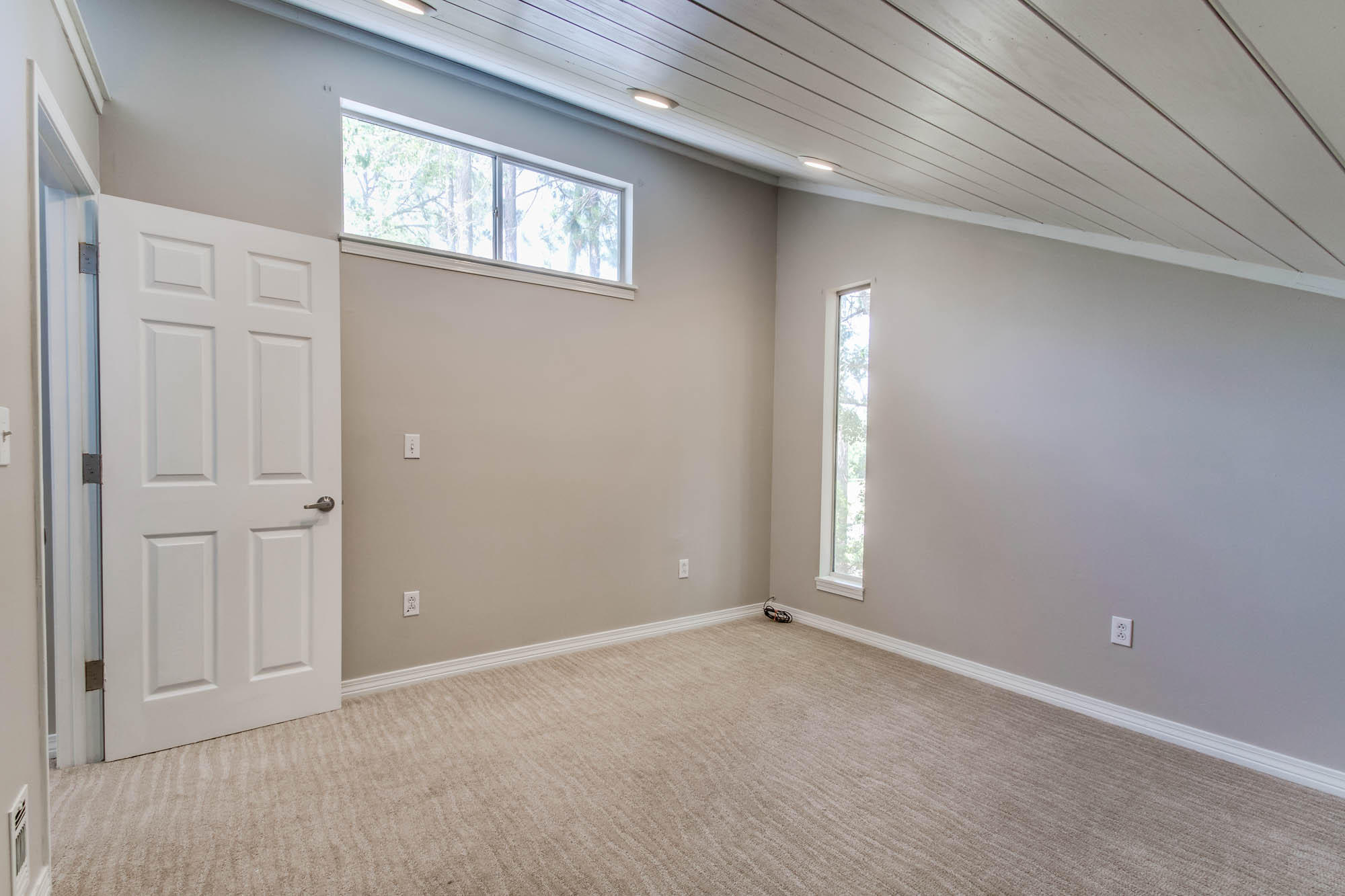 46 Cypress Pond Road Santa Rosa Beach, FL 32459 - Photo 32 of 36 an empty room with windows