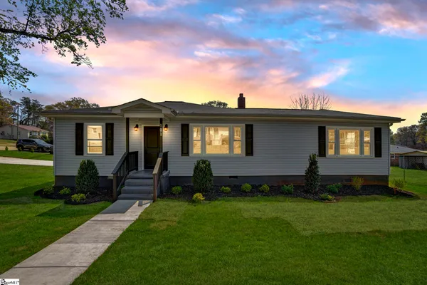 $299,900 | 101 Mark Street, Easley, SC 29640